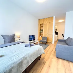 Moderne Im Zentrum Der Altstadt - Altbau Flair, Wlan Apartment